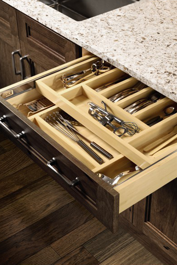 https://www.kitchencraft.com/-/media/kitchencraft/products/cabinet_interiors/kc_wide_wood_tiered_cutlery_tray.jpg