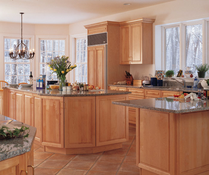 Light Maple Cabinets In Kitchen Kitchen Craft Cabinetry